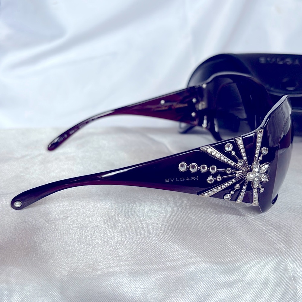 Authentic Bvlgari Tortoise Crystal Star 8031-B Limited Edition Pre-Owned.